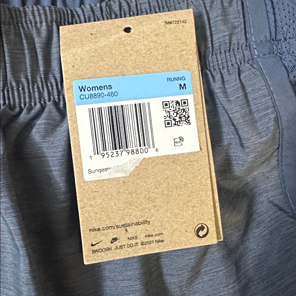 BRAND NEW Nike Women's Heathered Blue Athletic Shorts - Picture 3 of 3